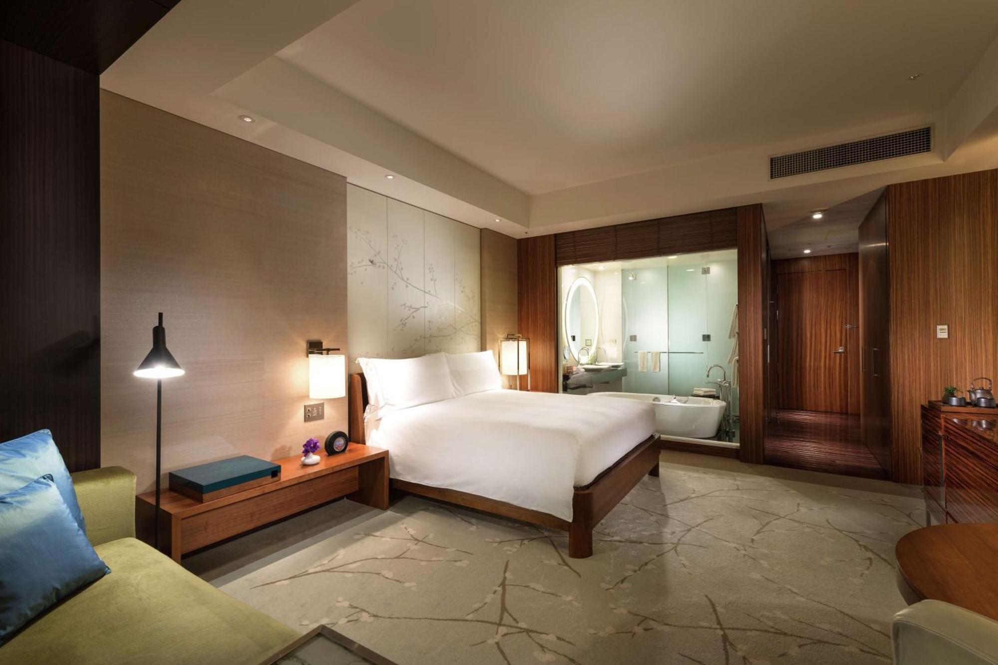 Conrad 5* Tokio
